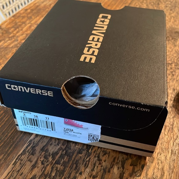 EUC LIKE NEW Converse Lace-up Chuck Taylor’s for Infants & Toddlers Sz 2 PINK - Picture 7 of 9